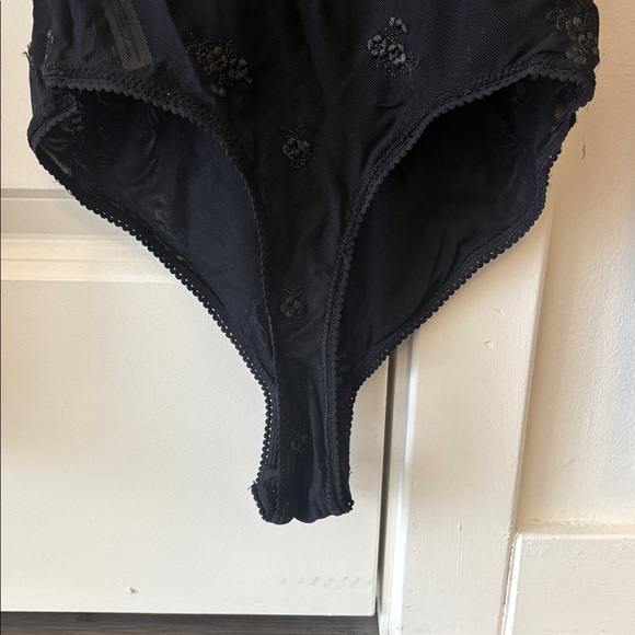 Intimately Free People Sheer Black long sleeve bodysuit mesh embroidered floral - Picture 5 of 7